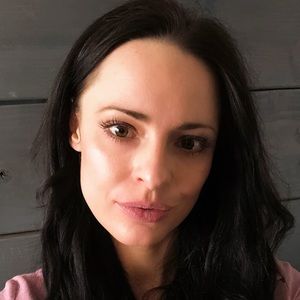 Meet your Posher, Jenn